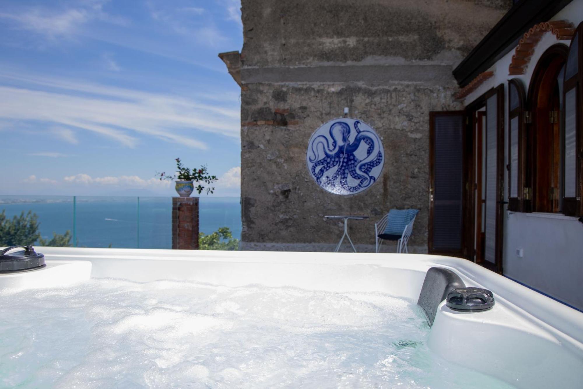 Il Melograno In Costa D'Amalfi - Romantic Experience Vietri Eksteriør billede