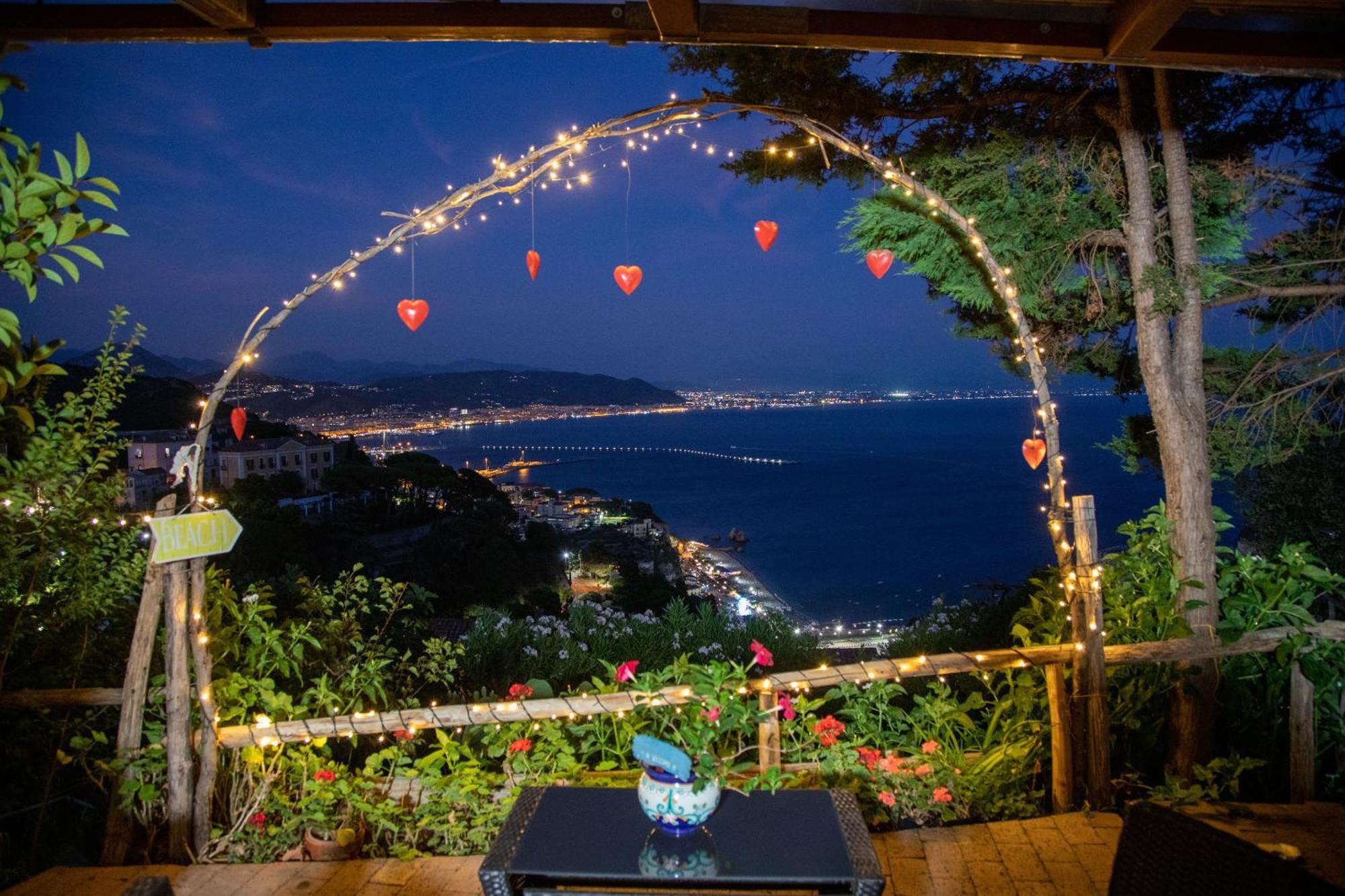 Il Melograno In Costa D'Amalfi - Romantic Experience Vietri Eksteriør billede