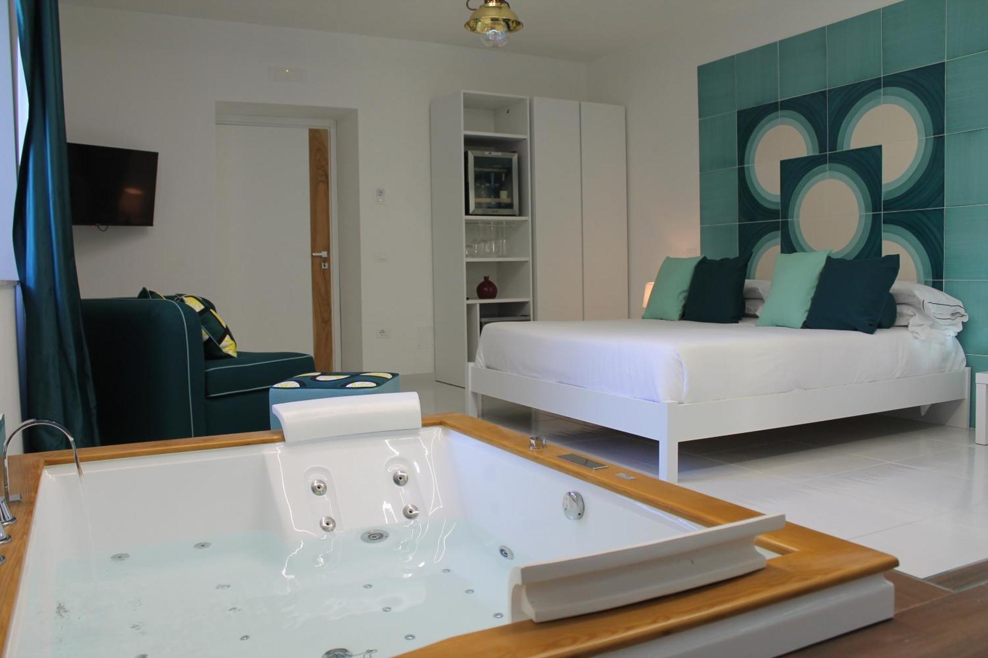 Il Melograno In Costa D'Amalfi - Romantic Experience Vietri Eksteriør billede